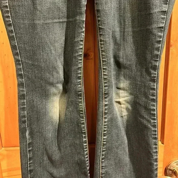 Eddie Bauer Women’s Curvy Bootcut Jeans Specifically Dyed size 8 - Picture 2 of 8